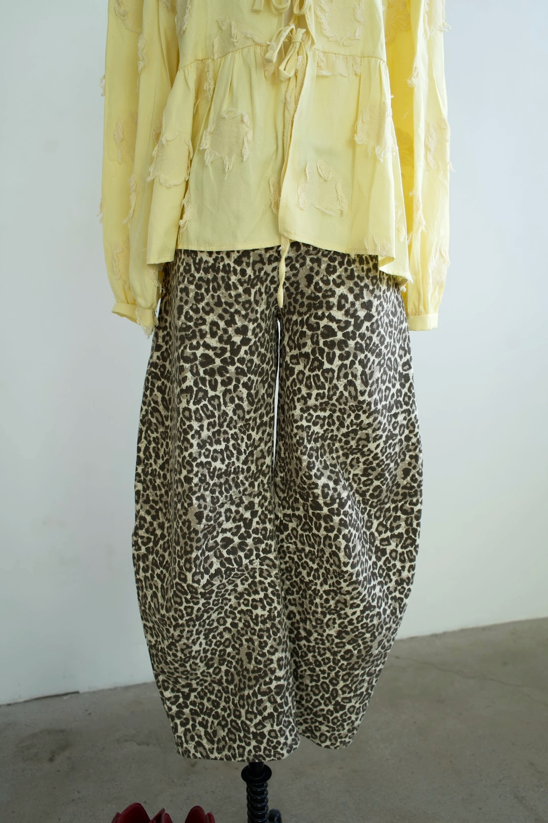 Leopard Barrel Jeans