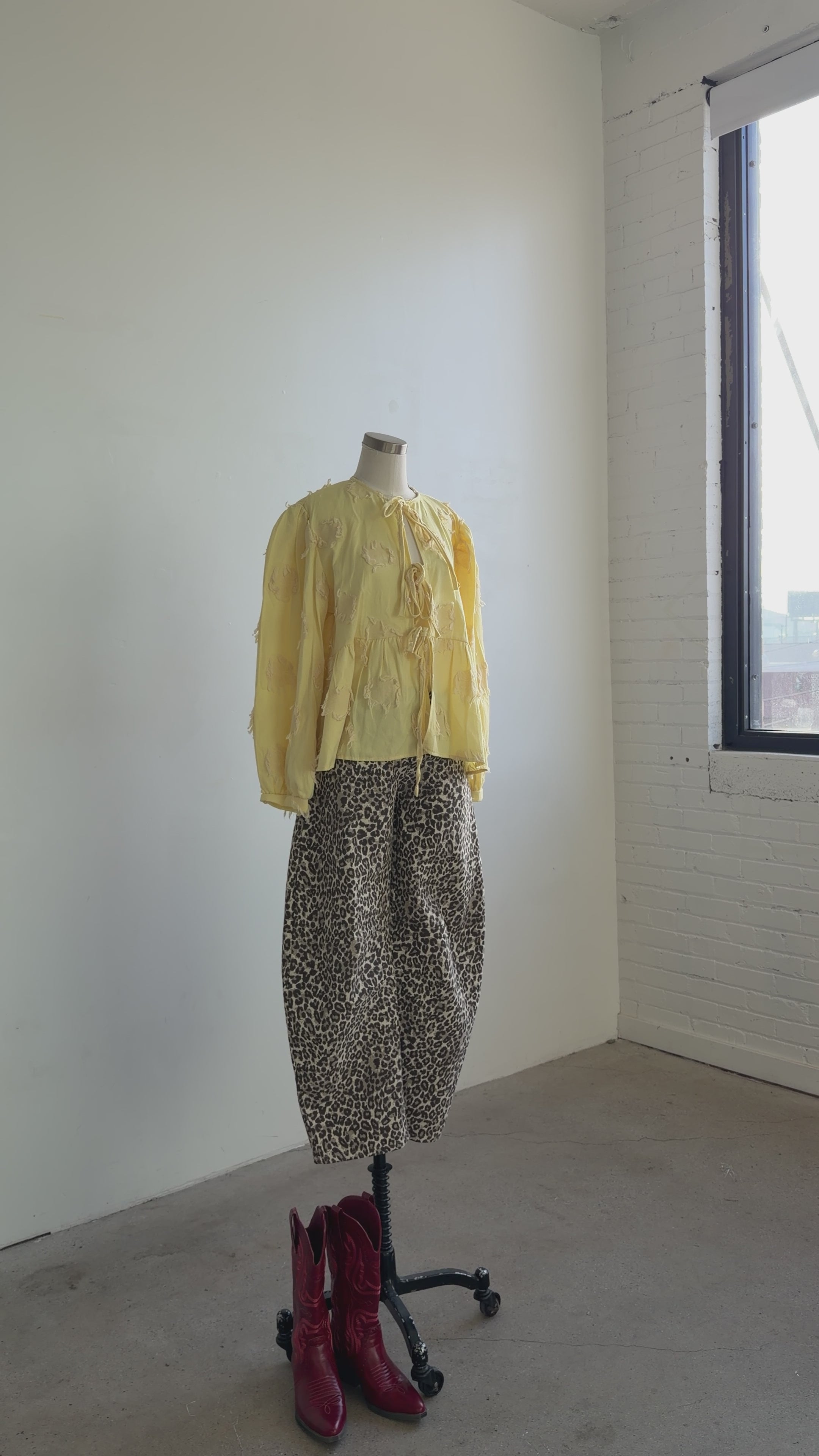 Leopard Barrel Jeans